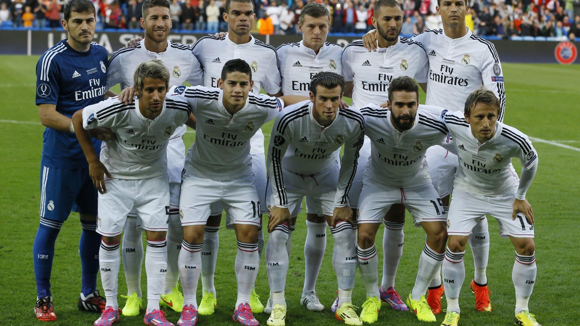 球场“坚若金刚”般的防线，让对手无计可施，球场如战场