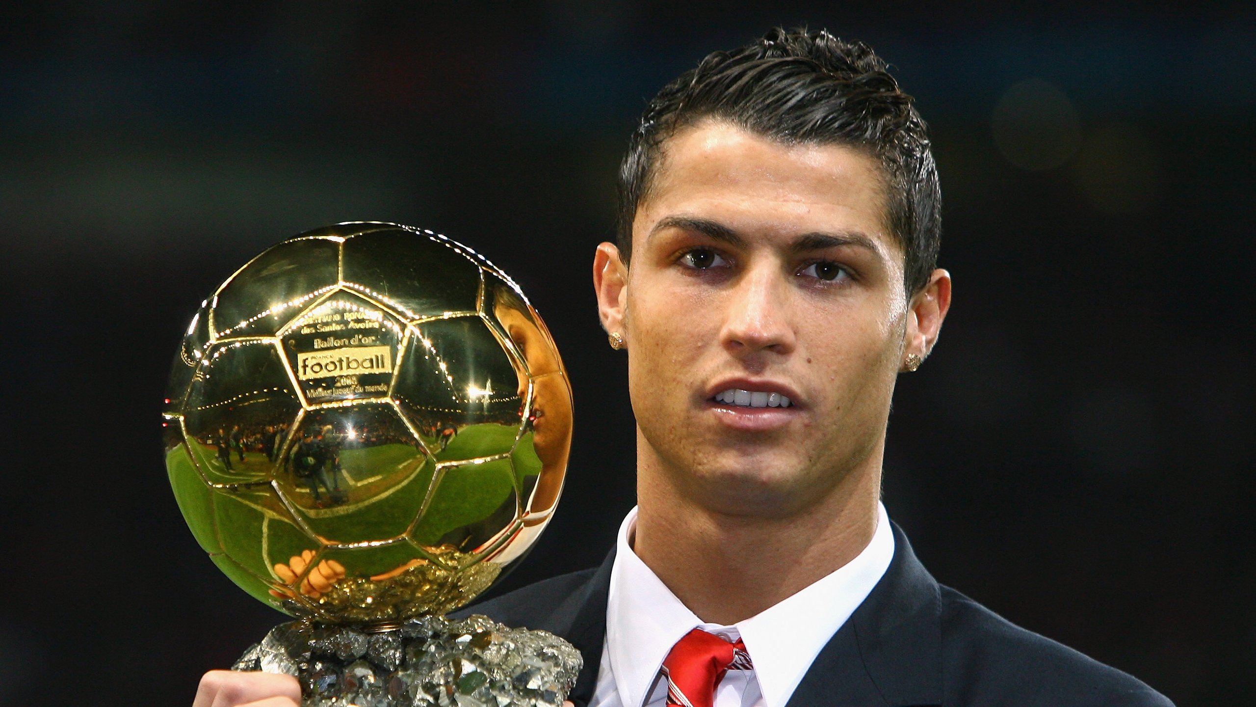 英格兰新10号表现惊艳全场，英格兰10号是哪些人